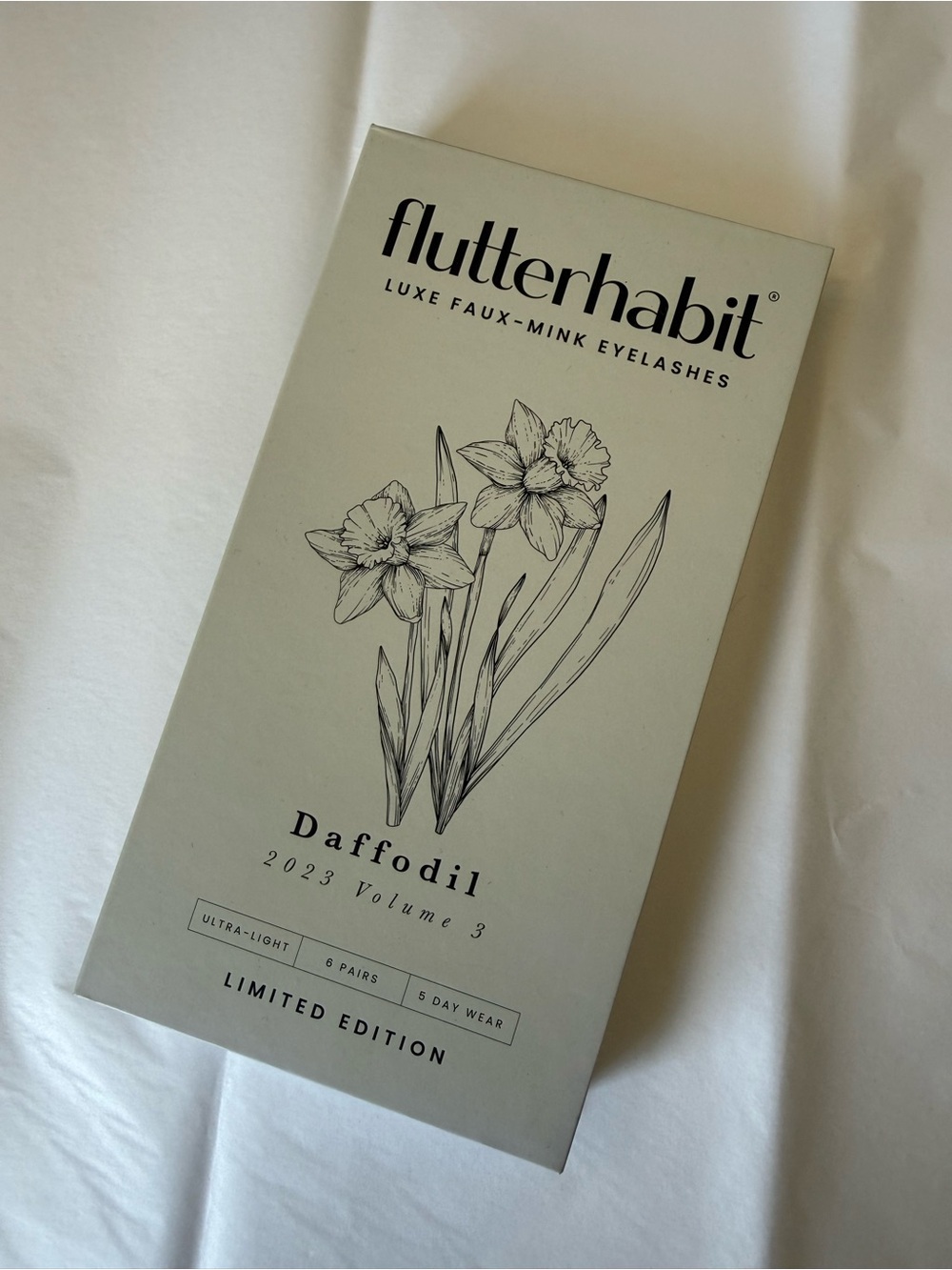 BNIB Flutterhabit Daffodil *limited ed* lash clusters at home lash extension set